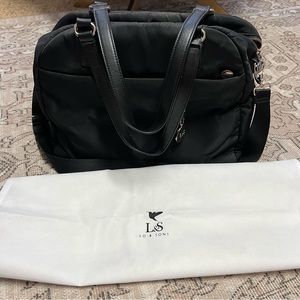 Lo & Sons O.G. medium black, gold hardware, lavender interior